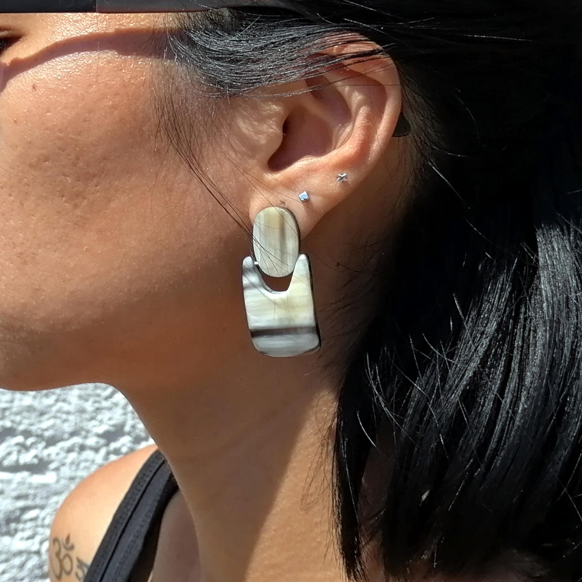 Modern horn earrings by Avanova Austria