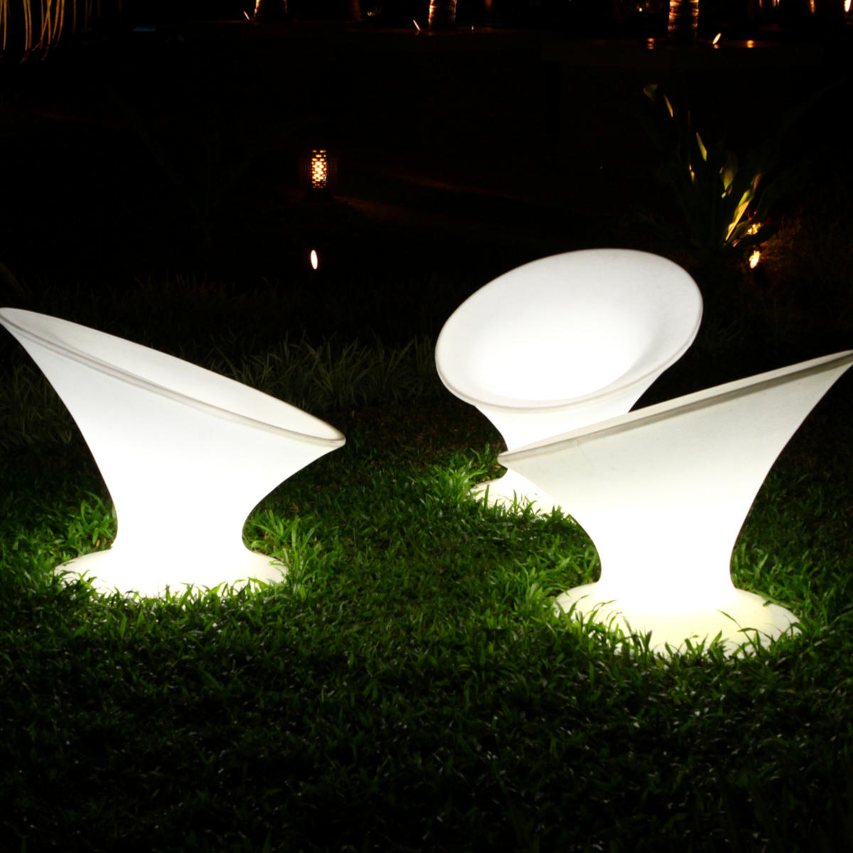 Licht Möbel im Park - Salinda Resort Phu Quoc