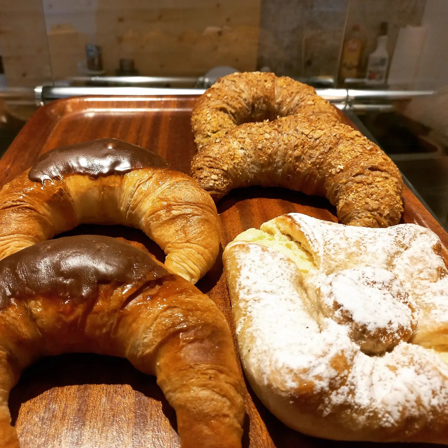 Plunder und Croissants von traditionellen Bäcker in Salzburg